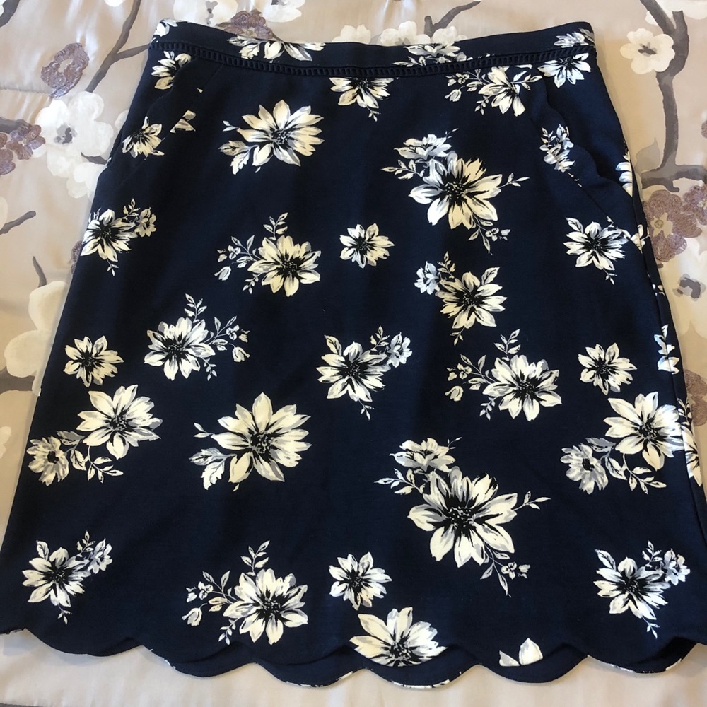Skies are blue skirt